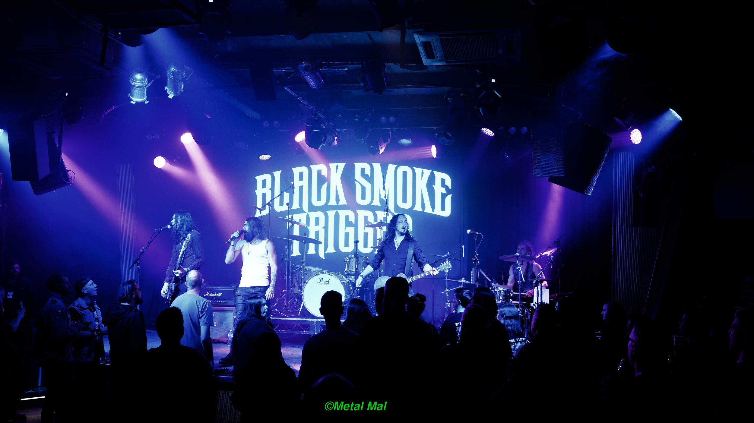 20240409 01 Black Smoke Trigger 32